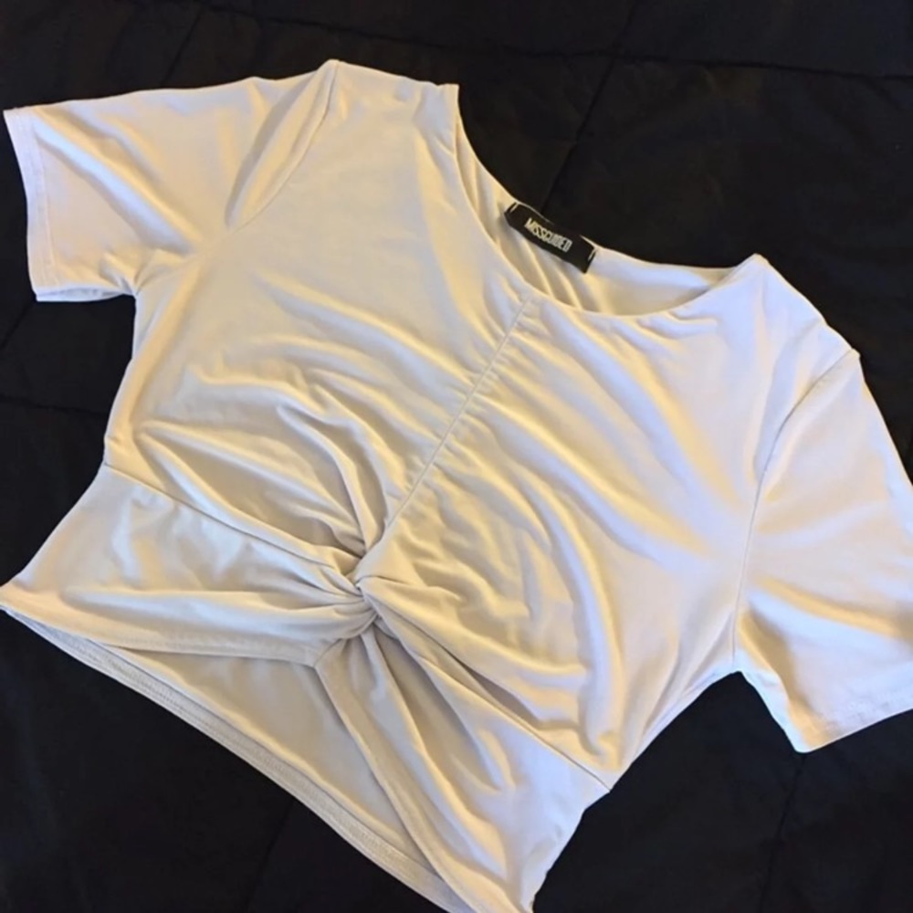MISSGUIDED Knotted White Crop Top - Picture 4 of 5